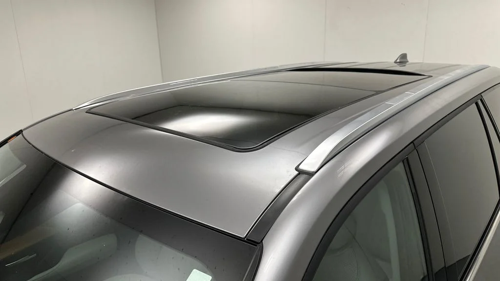 Certified Used 2025  Toyota Limited image 12