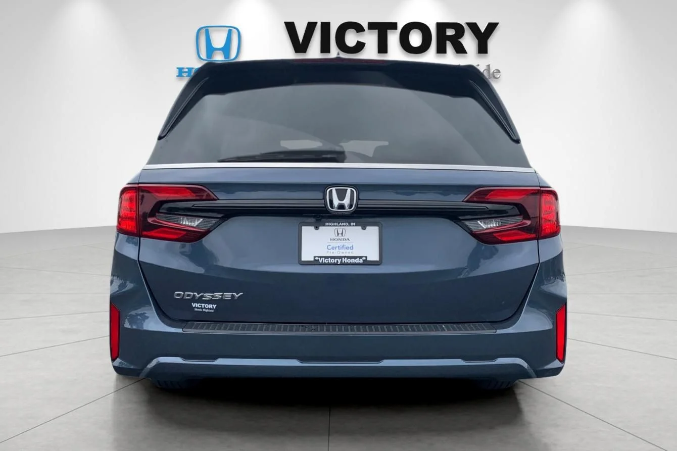 Certified Used 2025 Smoke Blue Pearl Honda EX-L image 4