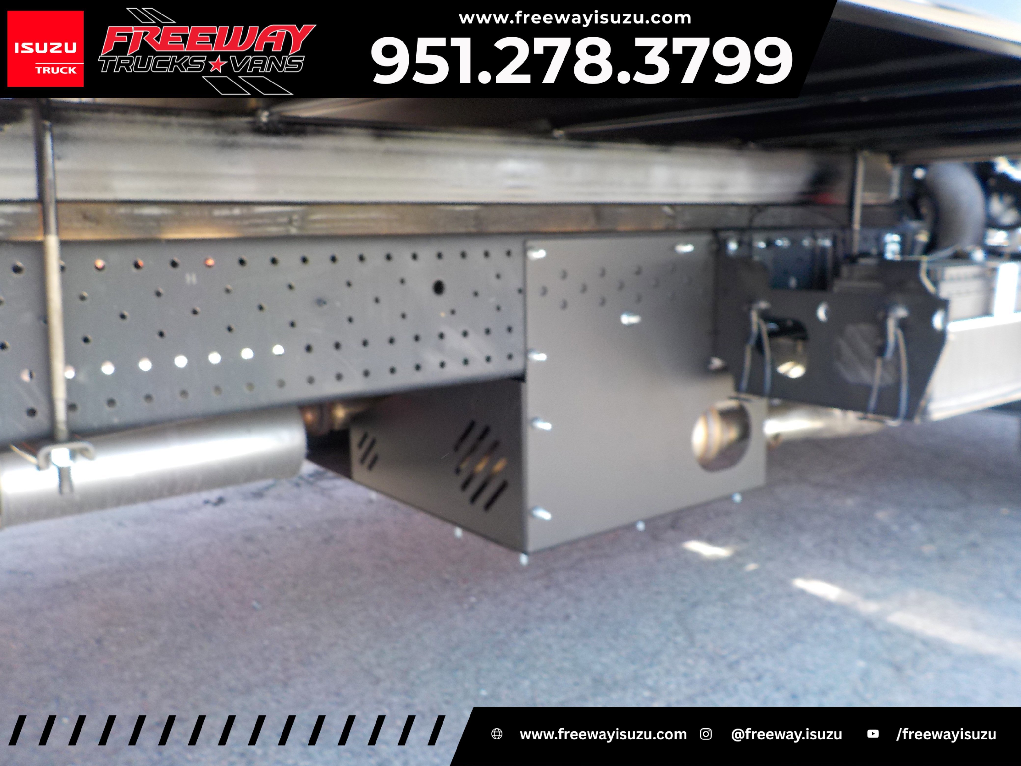 2024 Isuzu NPR HD - Photo 15