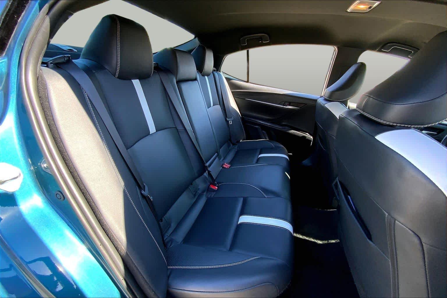 Used 2025 Ocean Gem Toyota SE image 19