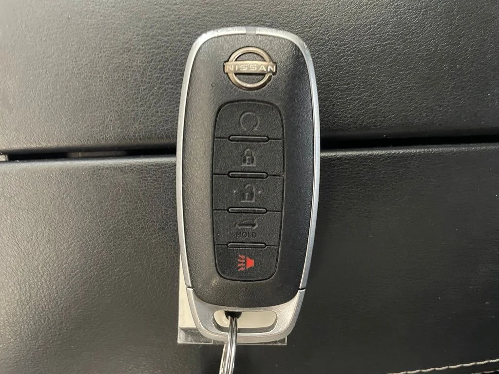 Used 2024 Gray Nissan SV image 18