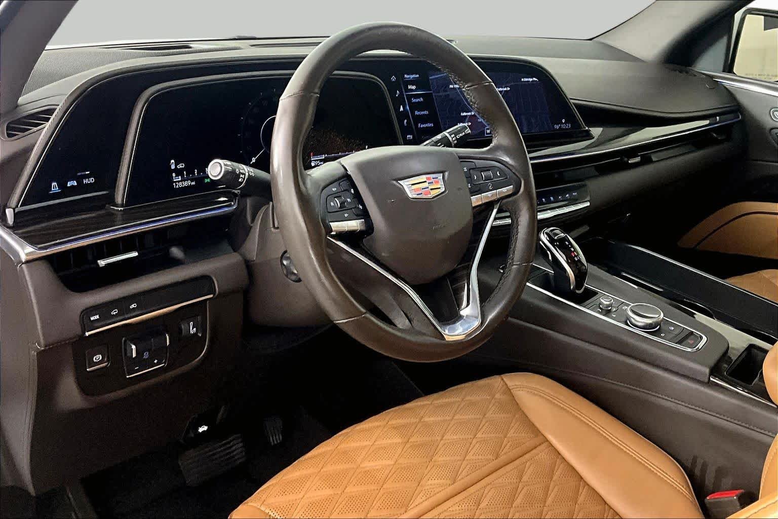 Used 2021 CRYSTAL WHITE TRICOAT Cadillac Sport image 17