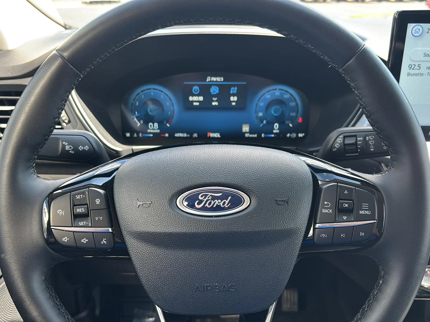 Used 2025 Space Silver Ford Platinum image 18