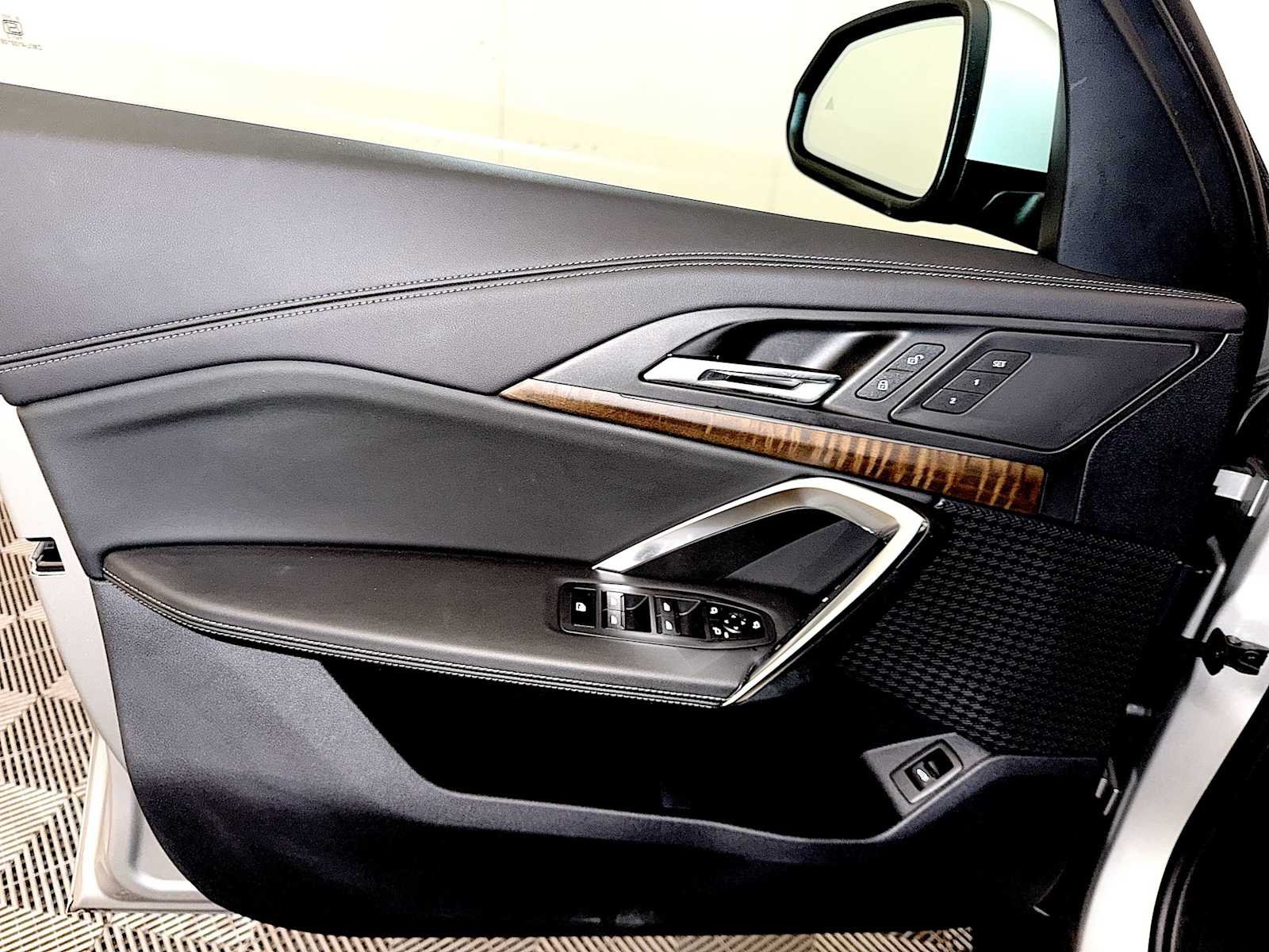 2024 BMW X1 28i - Photo 11