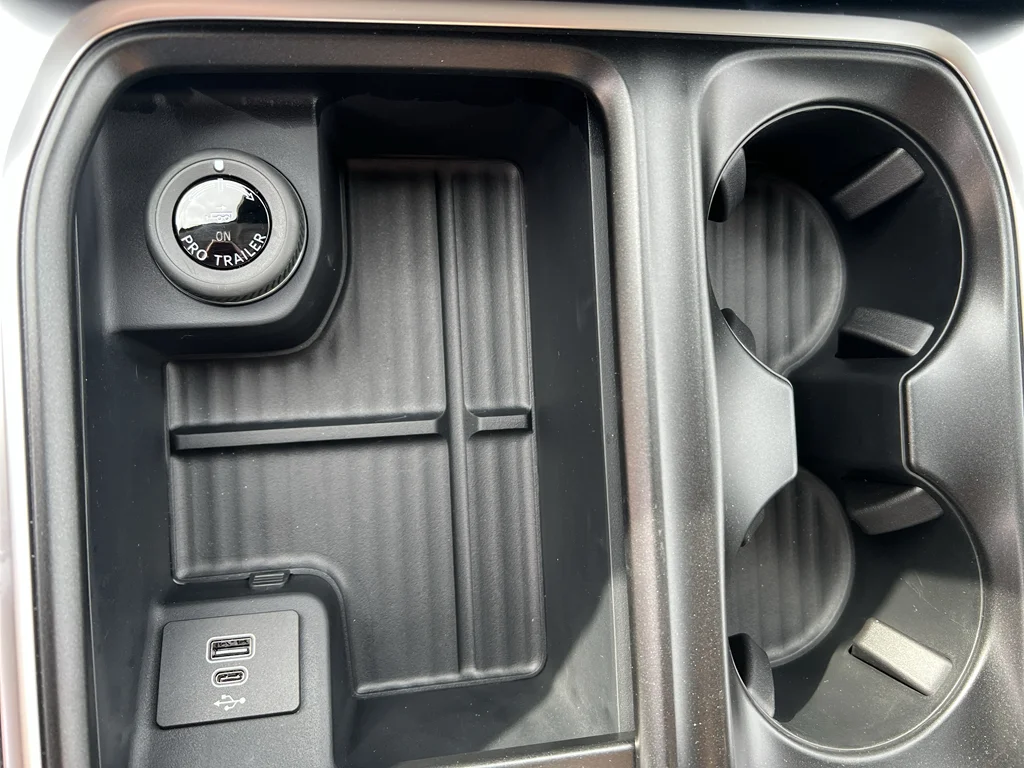 New 2026 Space Silver Metallic Ford Active image 24