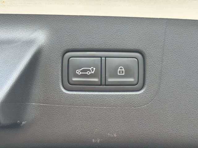 Used 2026 White Hyundai SEL image 37