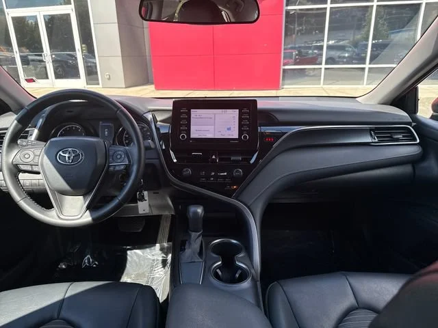 Used 2021 Supersonic Red Toyota SE image 11