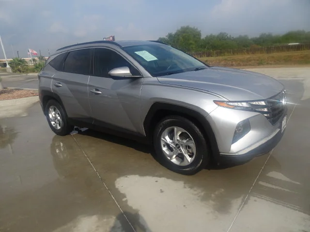 Used 2024 Shimmering Silver Hyundai SEL image 3