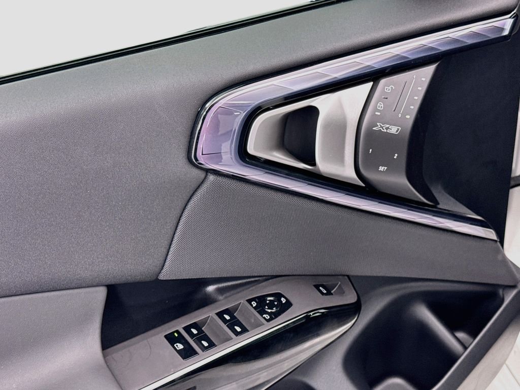 New 2026 Alpine White BMW 30 xDrive image 21