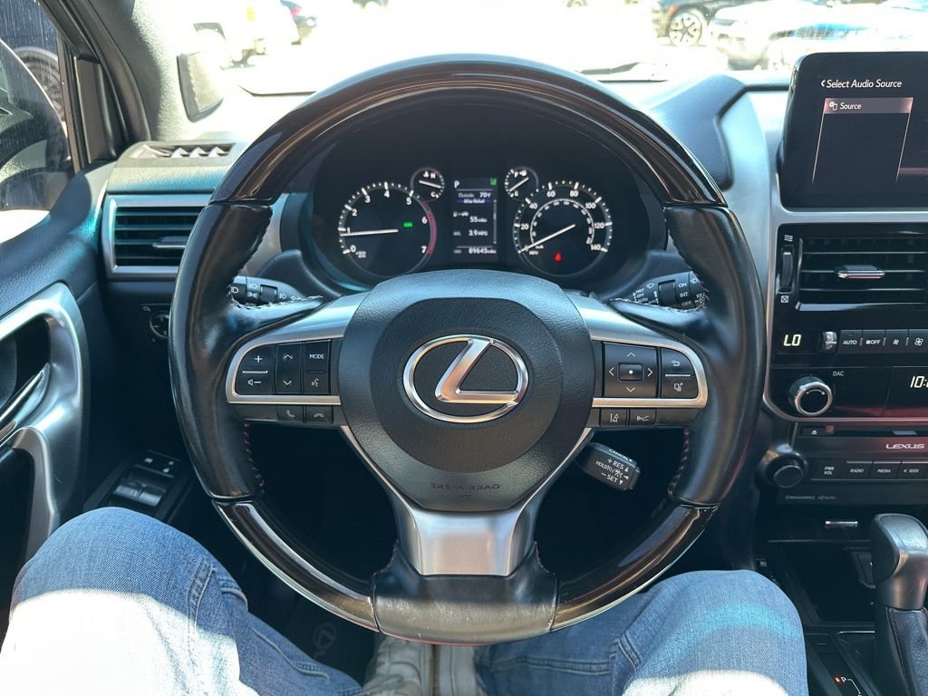 Used 2022 White Lexus 460 image 30