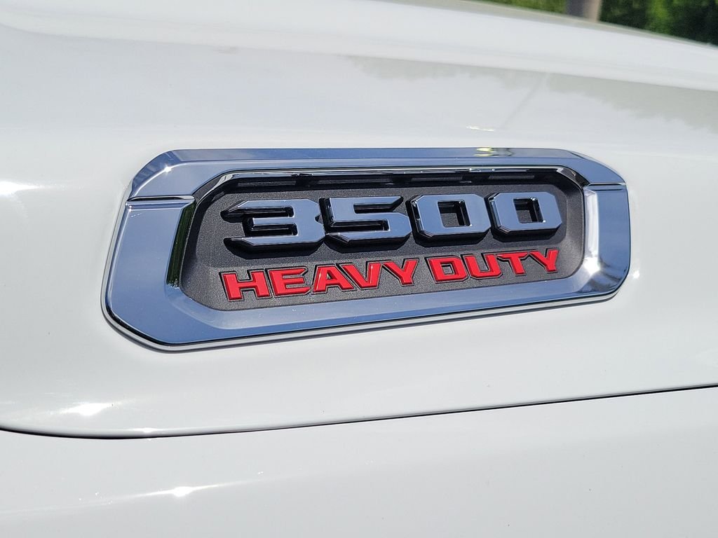 New 2026 Bright White Clearcoat RAM Tradesman image 6