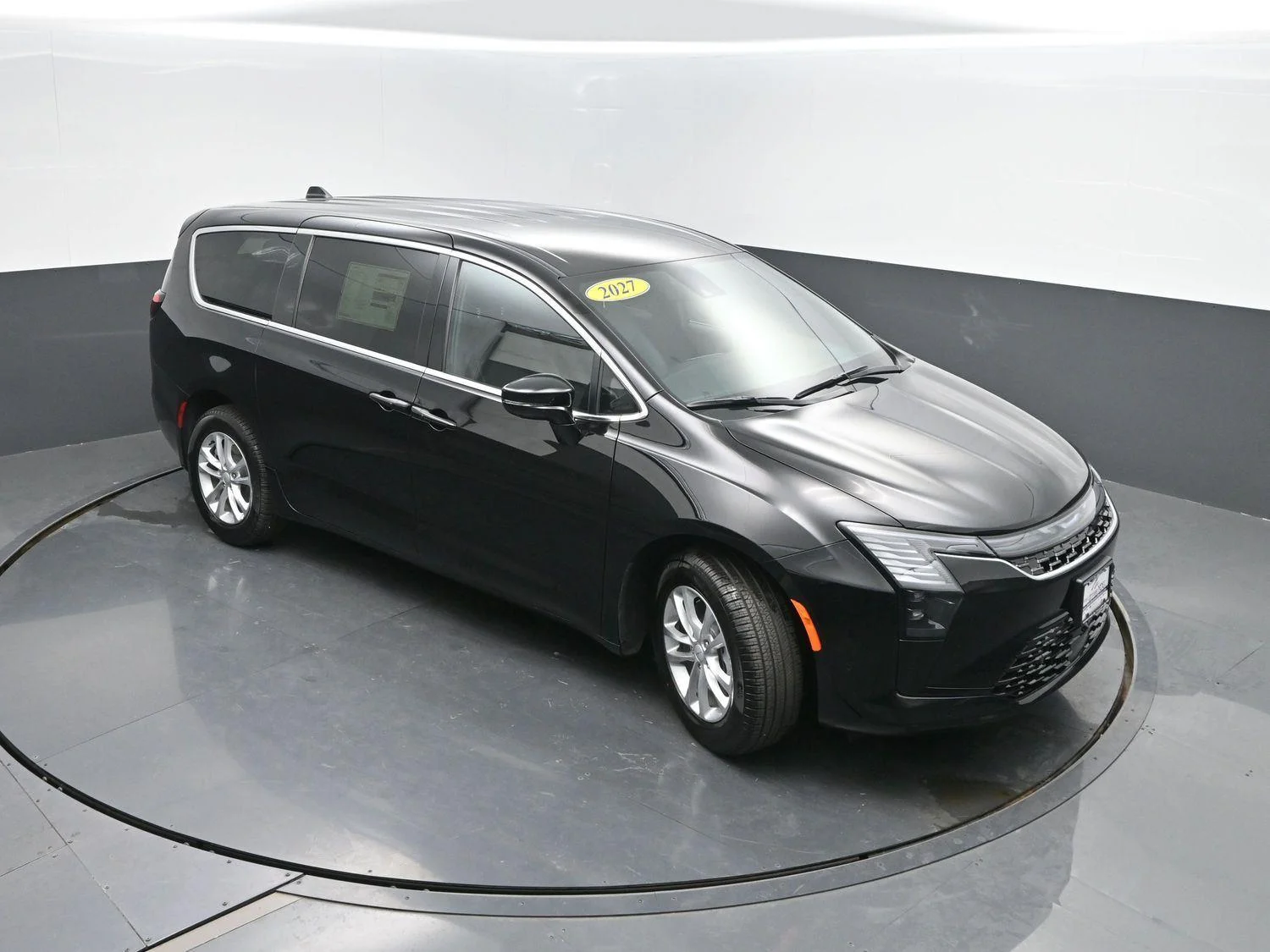 New 2027 Diamond Black Crystal Pearl-Coat Exterior Paint Chrysler Select image 40