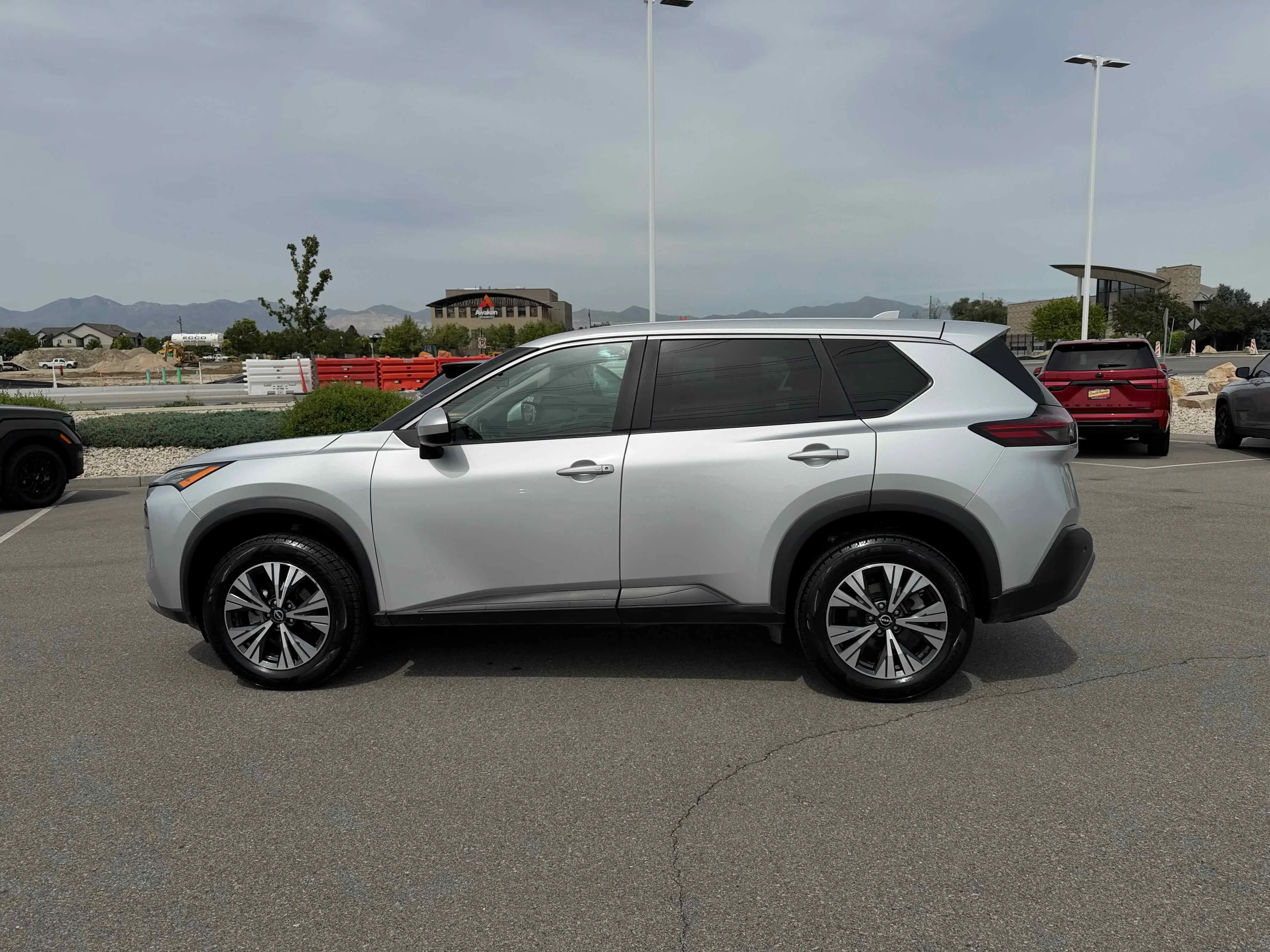 Used 2023 Brilliant Silver Metallic Nissan SV image 2