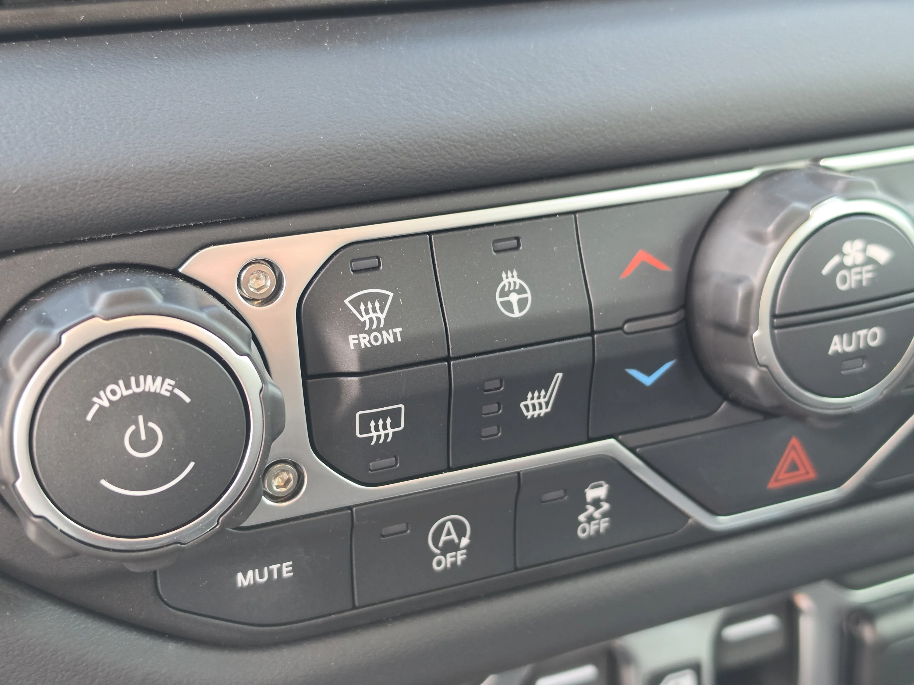 Used 2026 Black Clearcoat Jeep Rubicon image 30