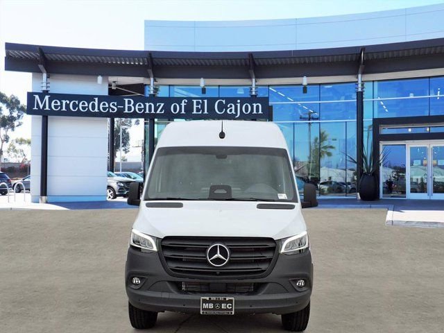 New 2026 Arctic White Mercedes-Benz Cargo 170 WB image 2