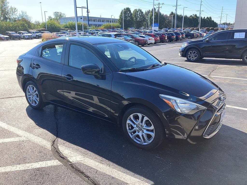 2017 Toyota Yaris iA Base