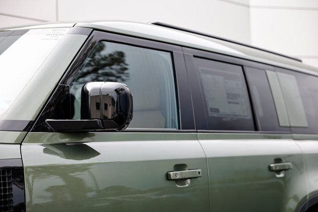 New 2026 Woolstone Green LAND ROVER S image 4