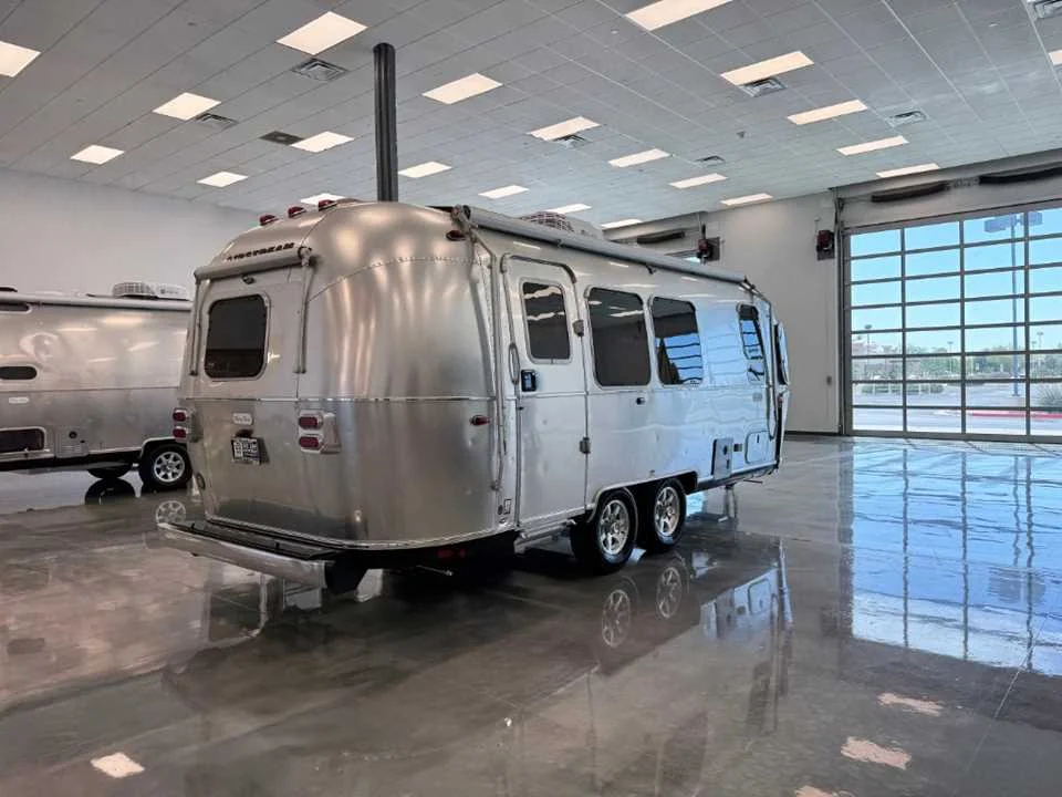 New 2026 SILVER AIRSTREAM  image 2