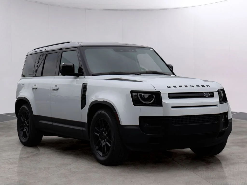 New 2026 Fuji White Land Rover S image 3