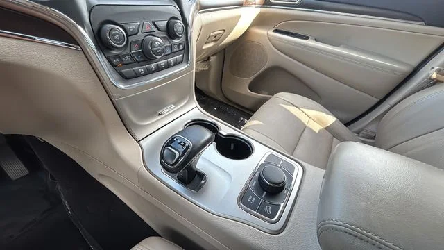 Used 2015 Black Jeep Limited image 14