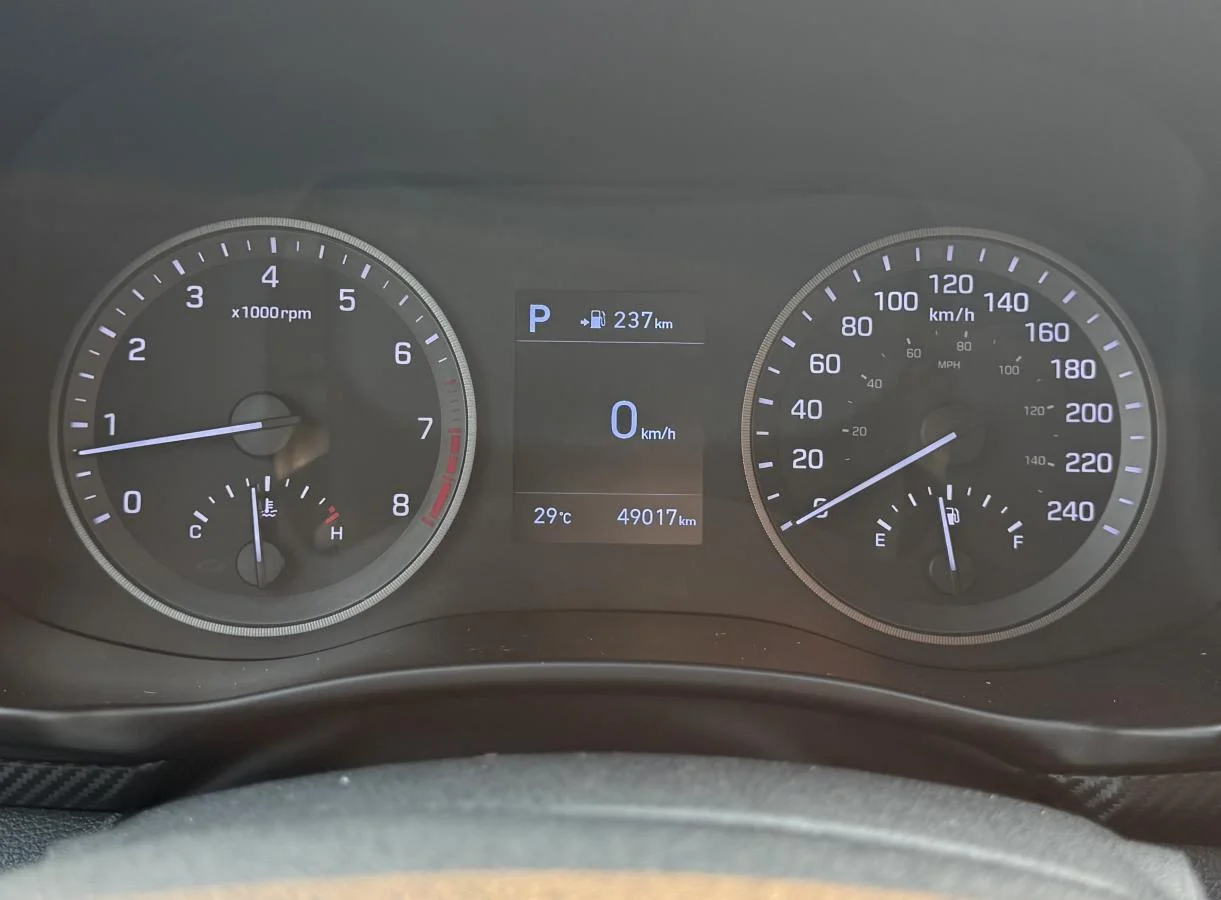 Used 2021 White Hyundai Urban Edition image 28