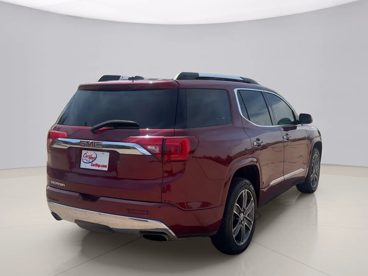 Used 2017 Red Gmc DENALI FWD image 5