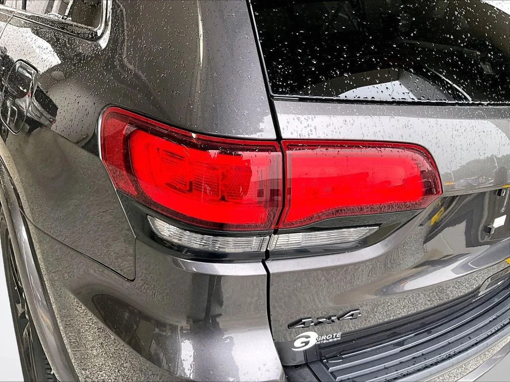 Used 2020 Gray Jeep Altitude image 29