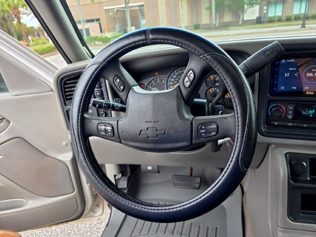 Used 2006 Silver Birch Metallic Chevrolet LT3 image 19