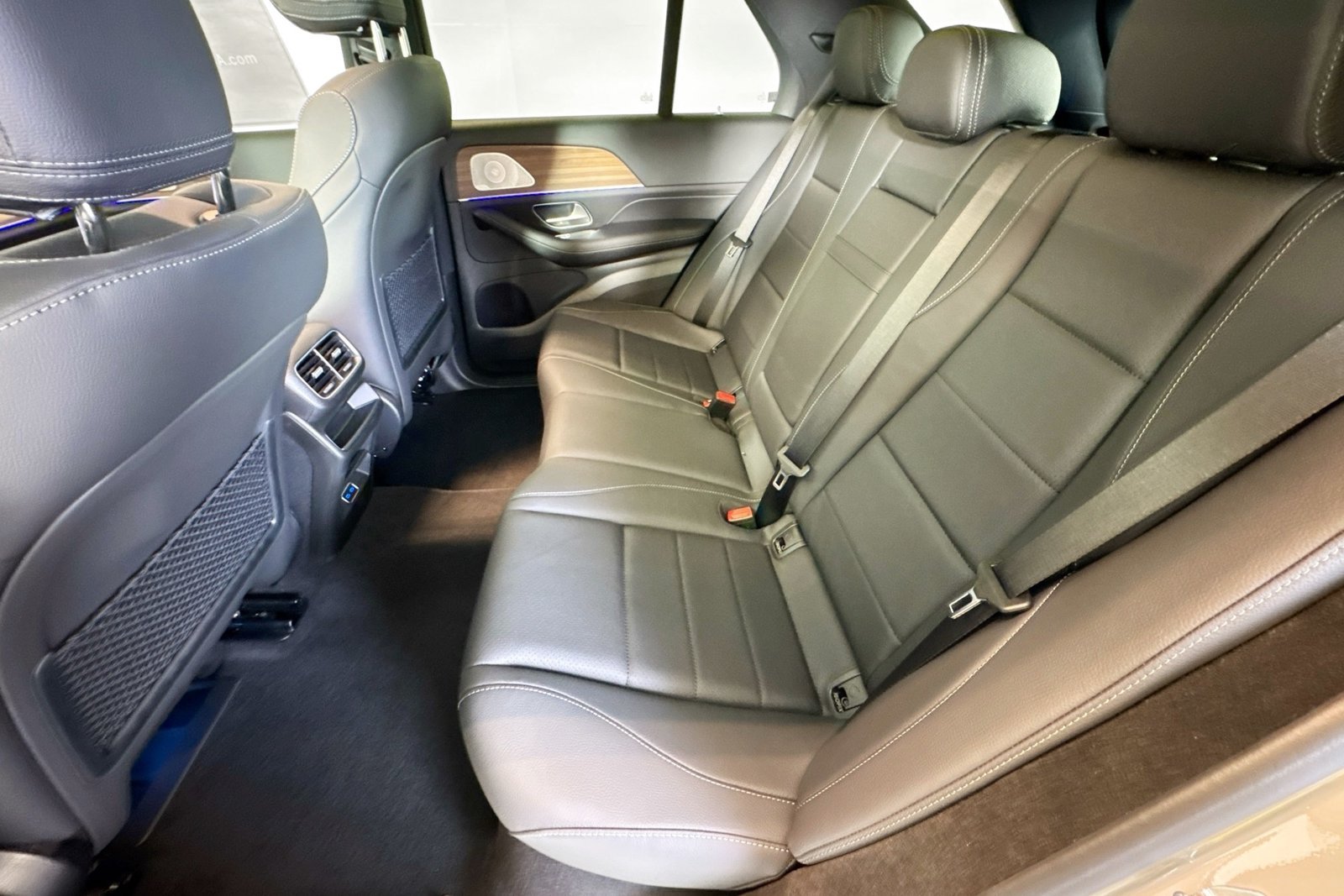 New 2026 MANUFAKTUR Alpine Grey Mercedes-Benz GLE 350 image 22