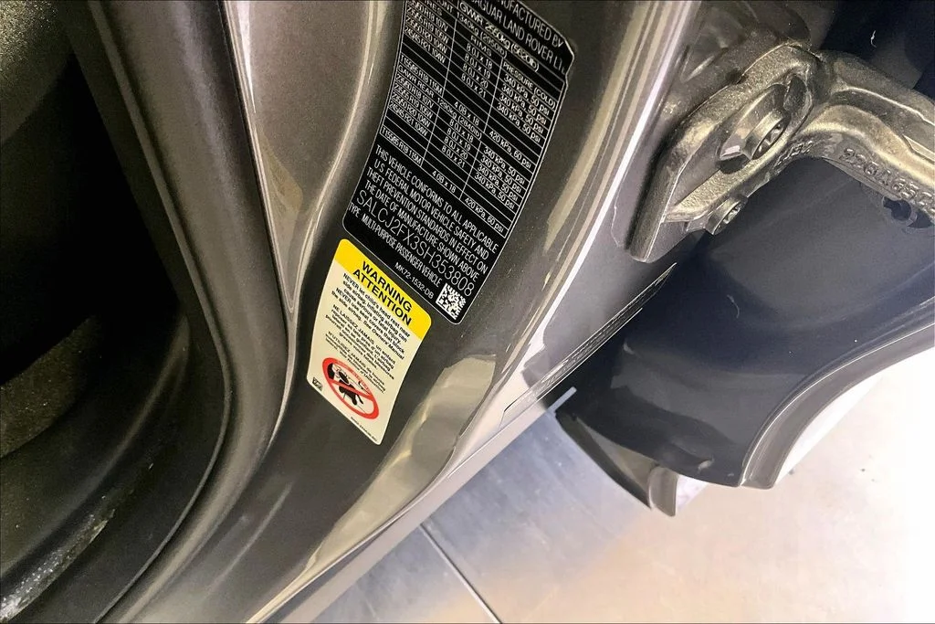 Used 2025 Gray Land Rover S image 23