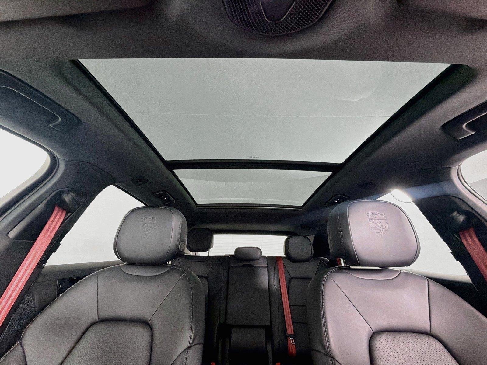 Used 2024 Arctic Grey Porsche S image 6