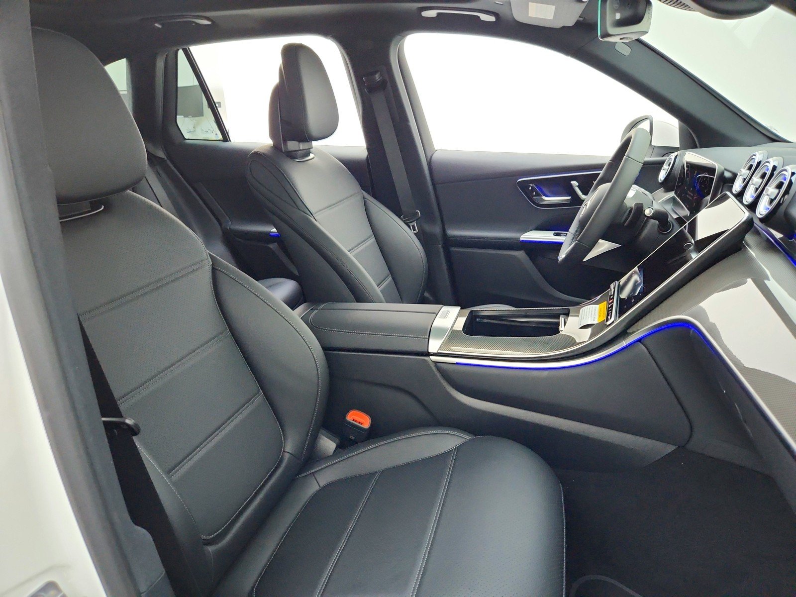 New 2026 Polar White Mercedes-Benz GLC 300 SUV image 20
