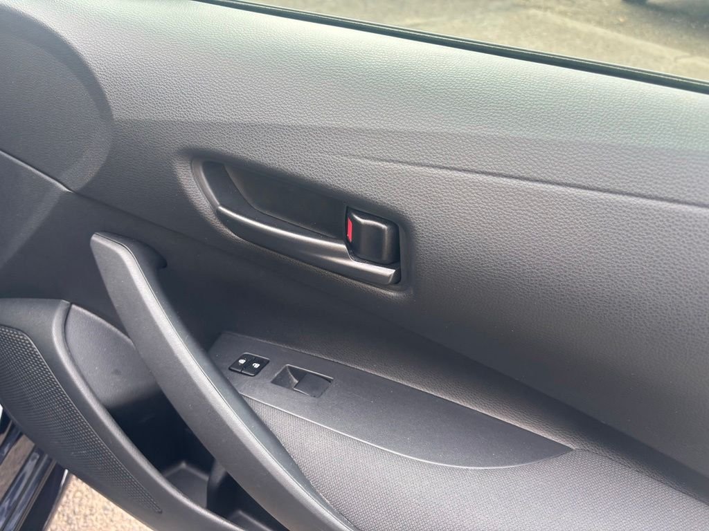 2024 Toyota Corolla LE - Photo 15