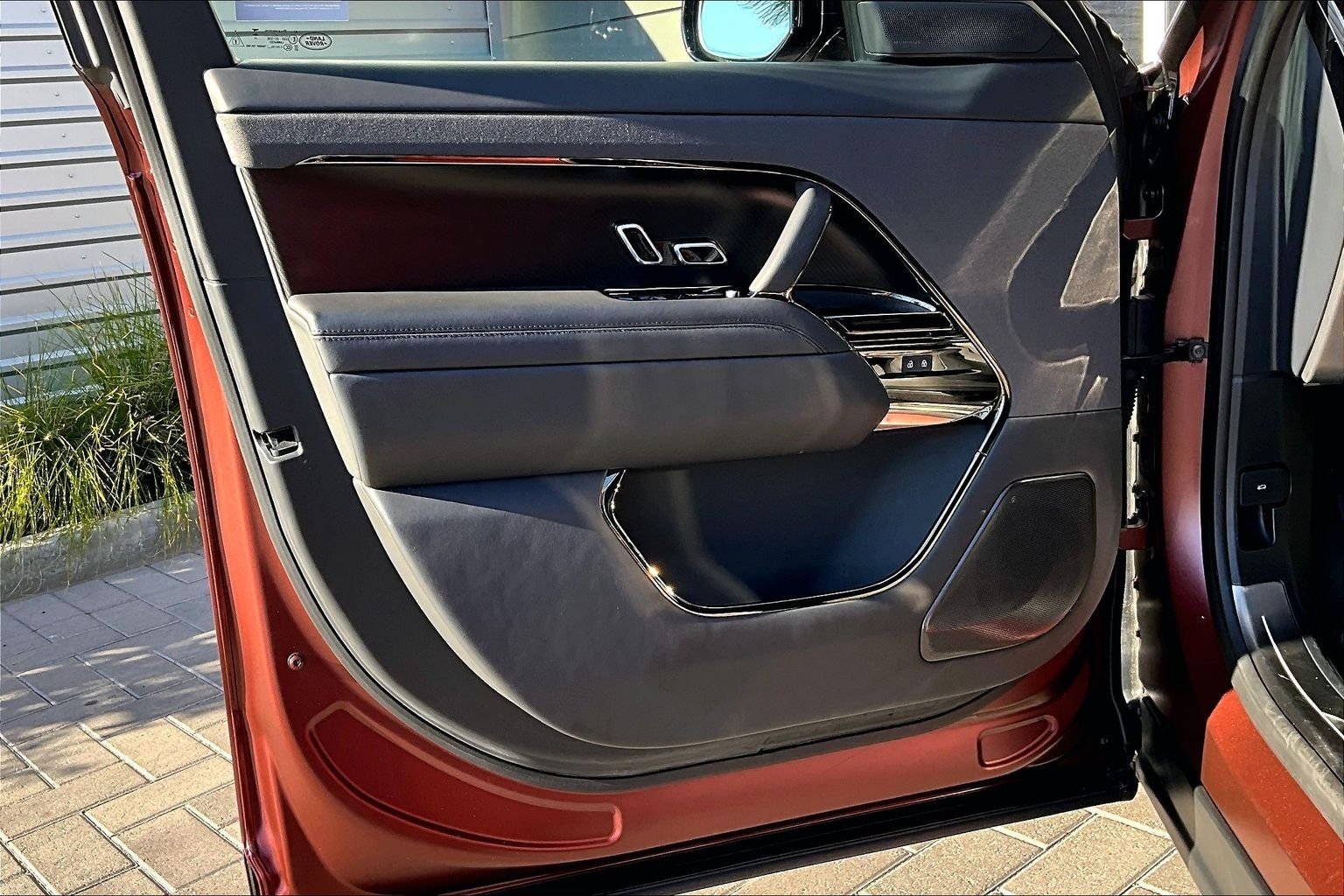 Used 2025 Brown Land Rover SV Edition Two image 23
