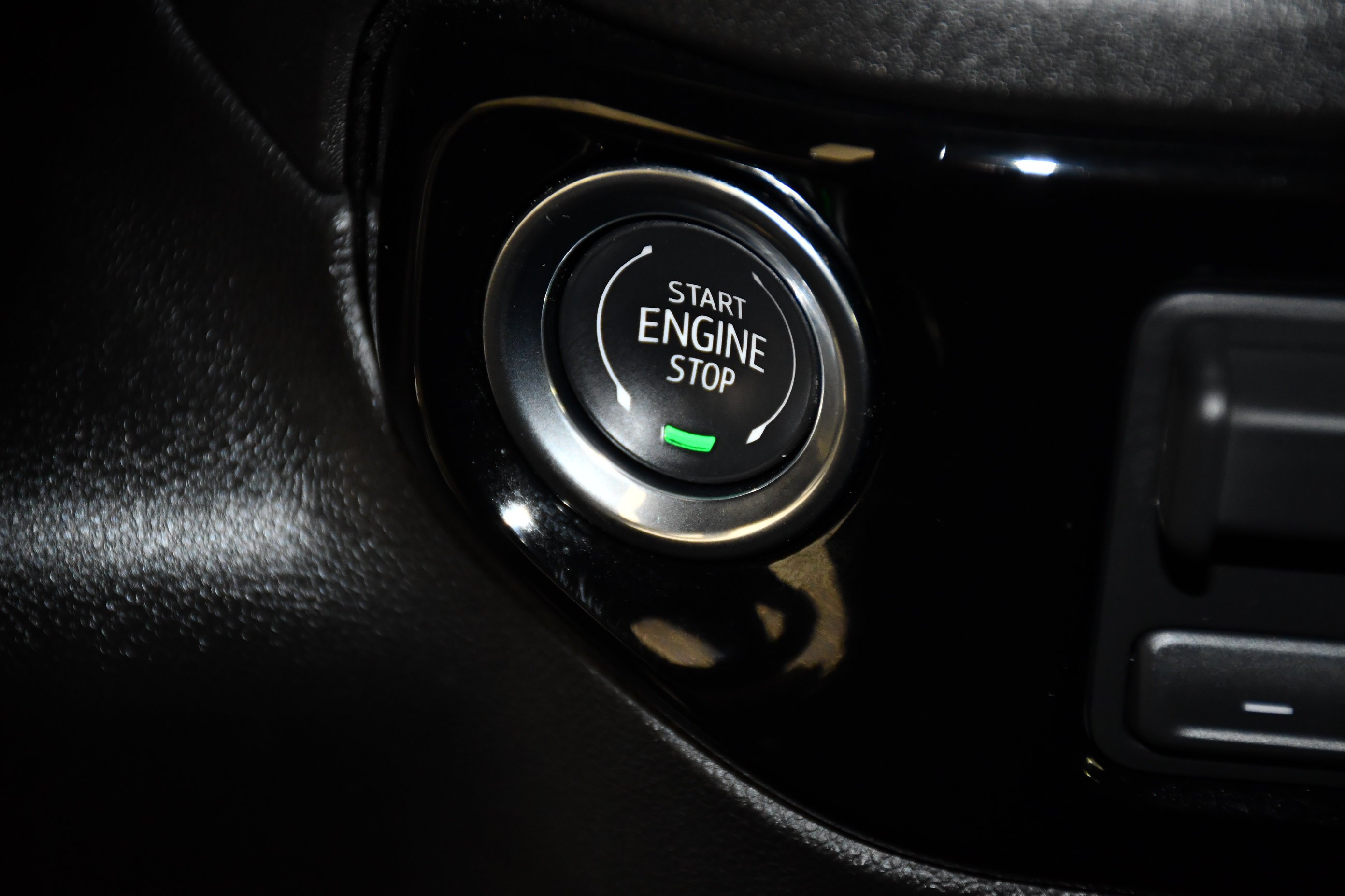 Used 2026 Summit White Chevrolet LT image 25
