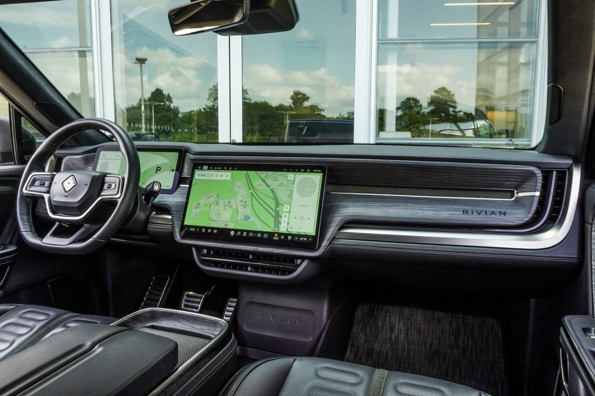 Used 2024 Gray Rivian Adventure image 19