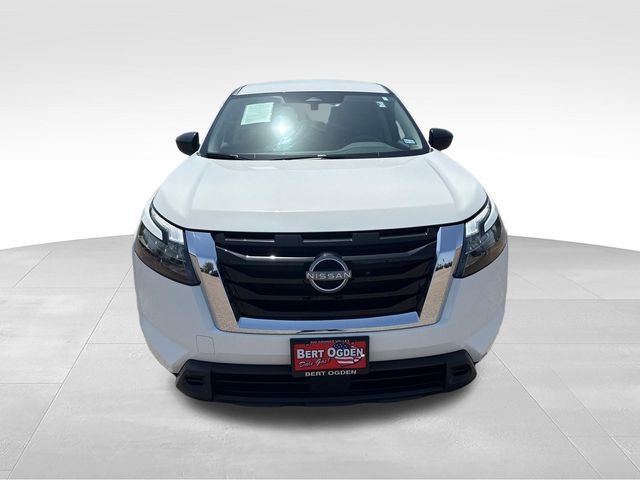 Used 2025 White Nissan S image 2