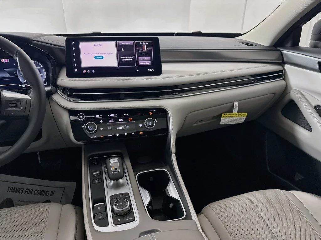 Certified Used 2027 White INFINITI PURE image 32