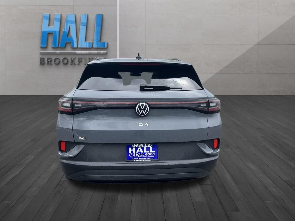 Used 2024 Gray Volkswagen S image 4