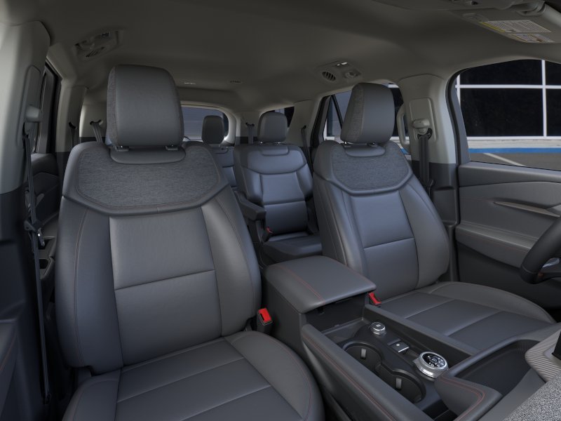 New 2026 Star White Metallic Tri-Coat Ford Active image 40