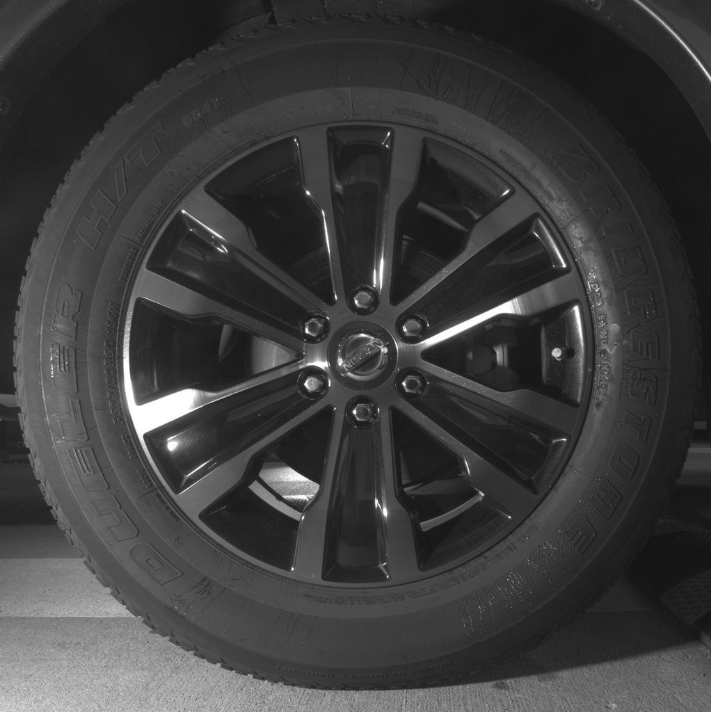 Used 2018 White Nissan Platinum image 15