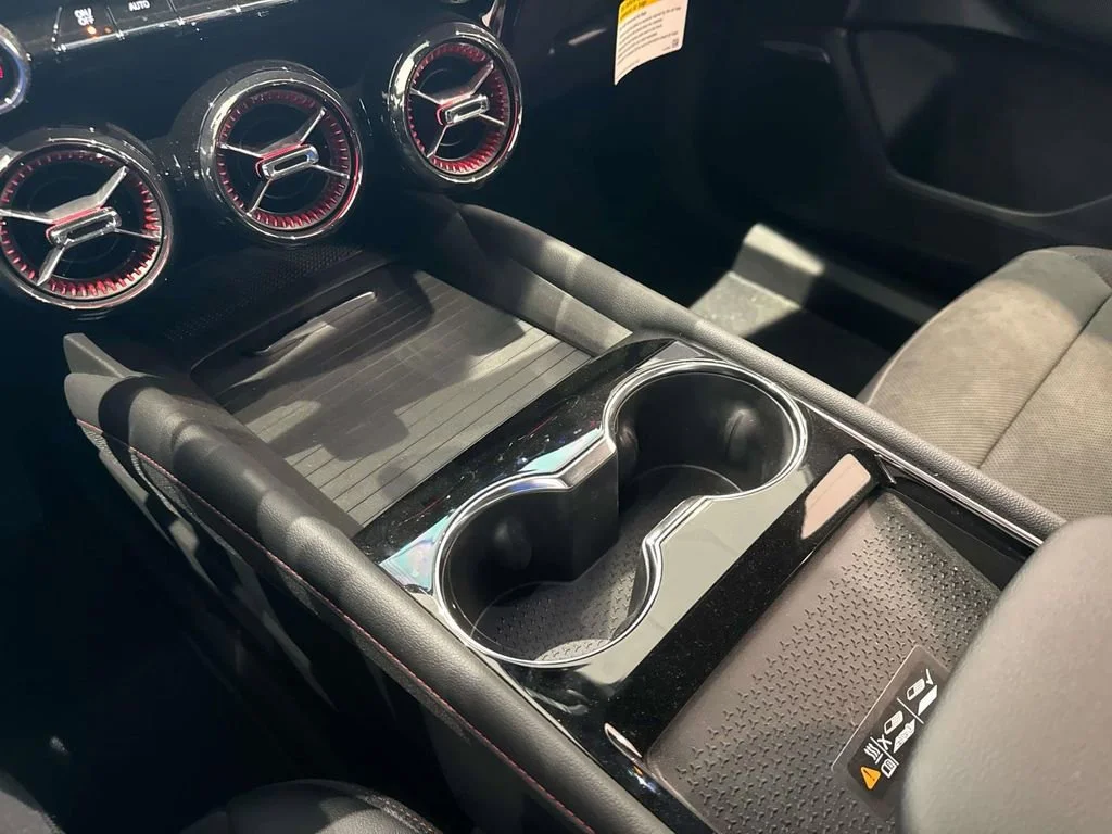 2025 Chevrolet Blazer EV RS - Photo 47