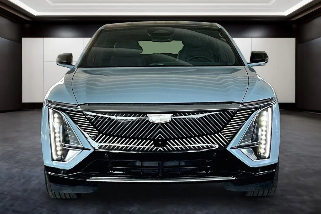 Certified 2024 Cadillac LYRIQ Luxury 1 with VIN 1GYKPPRL9RZ111949 for sale in Beachwood, OH