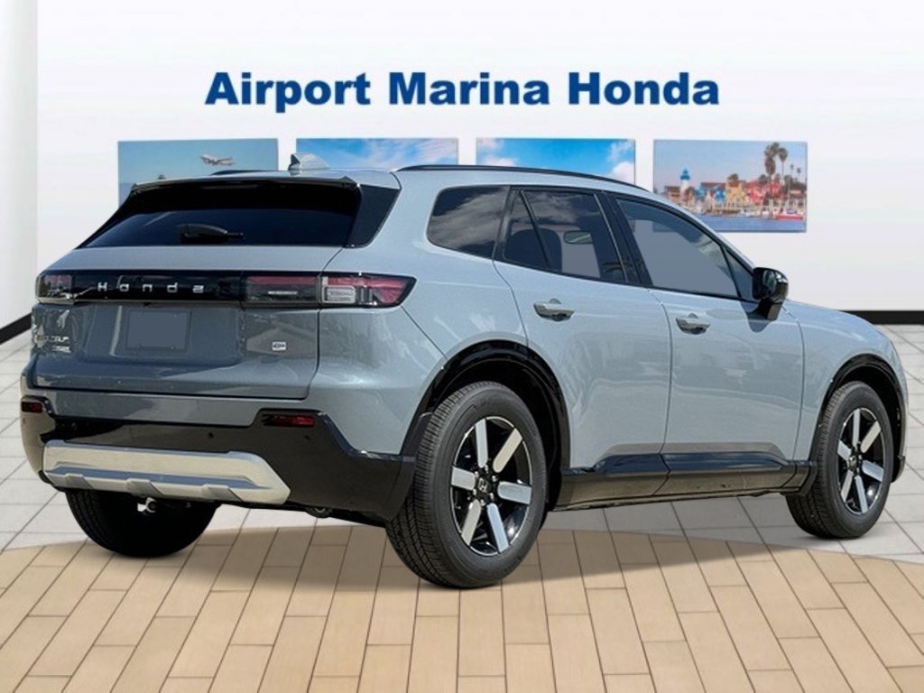 New 2026 Sonic Gray Pearl Honda Touring image 4
