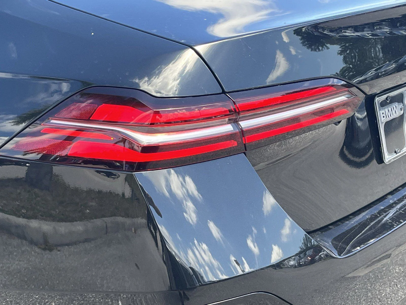 New 2027 Black Sapphire Metallic BMW 530i image 11