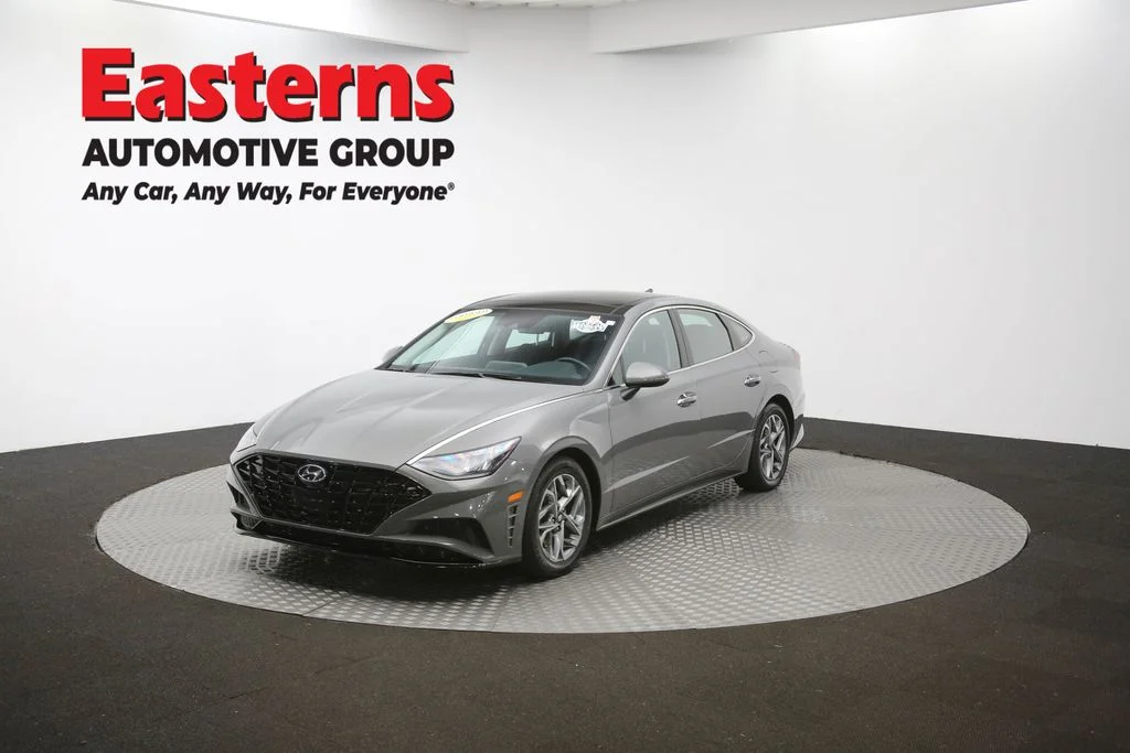 Used 2022 Gray Hyundai SEL image 53