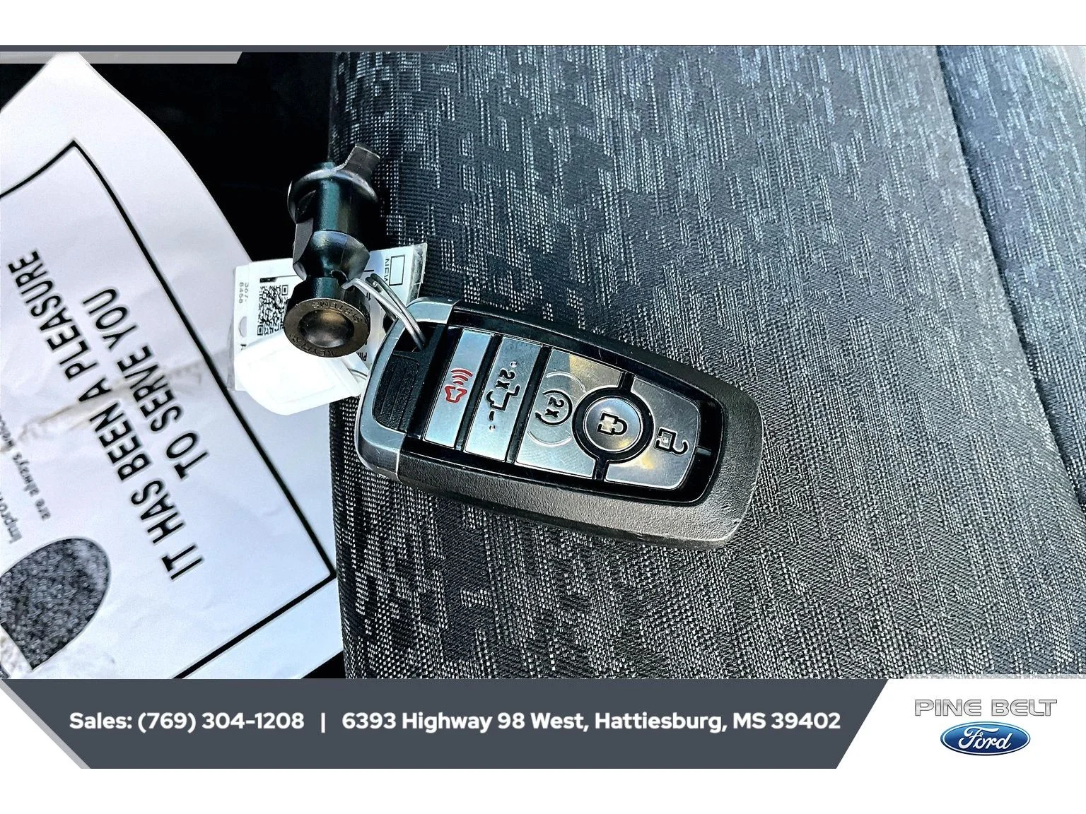 Used 2025 Agate Black Metallic Ford Tremor image 9