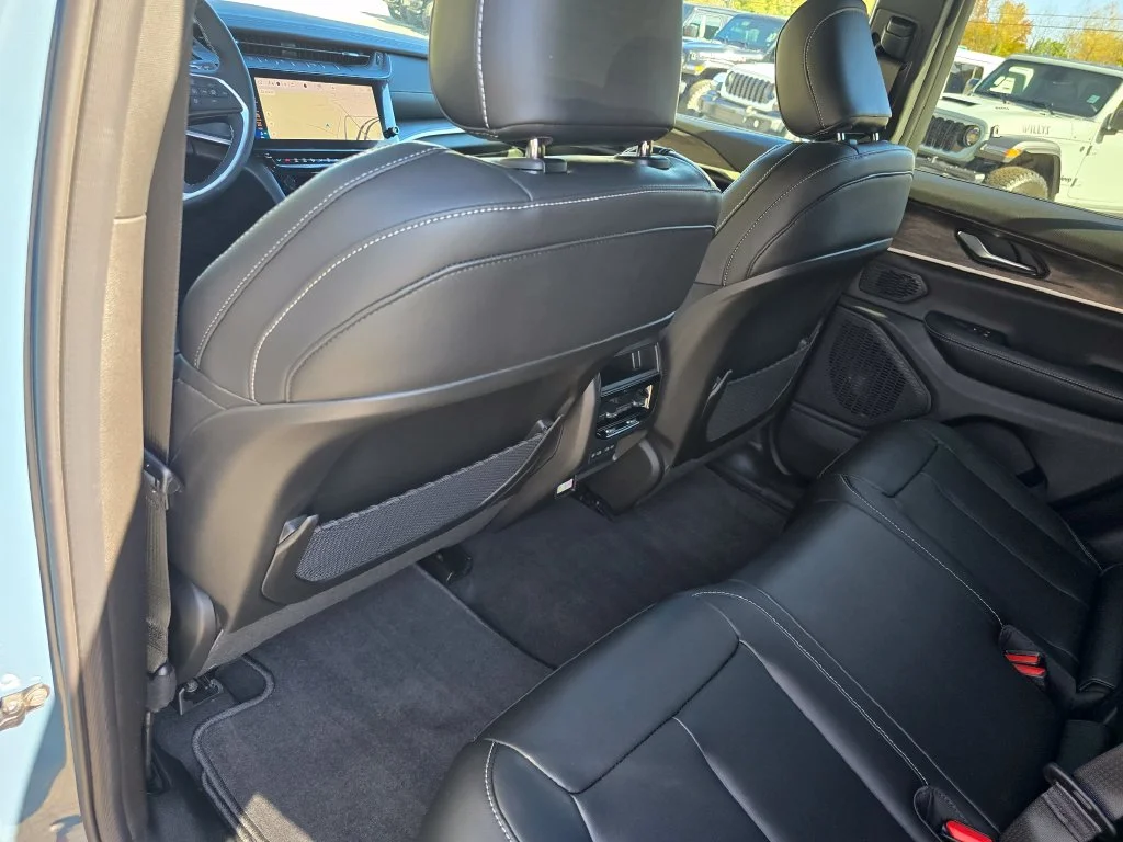 New 2027 Blue Jeep Limited image 24