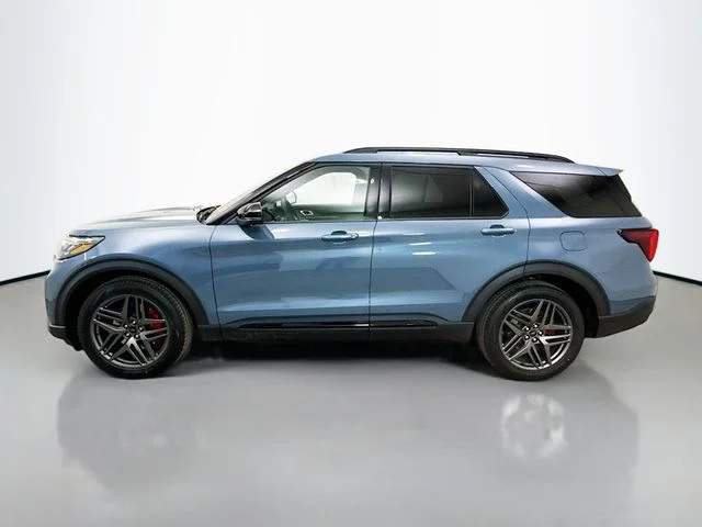 New 2026 Vapor Blue Metallic Ford ST image 4