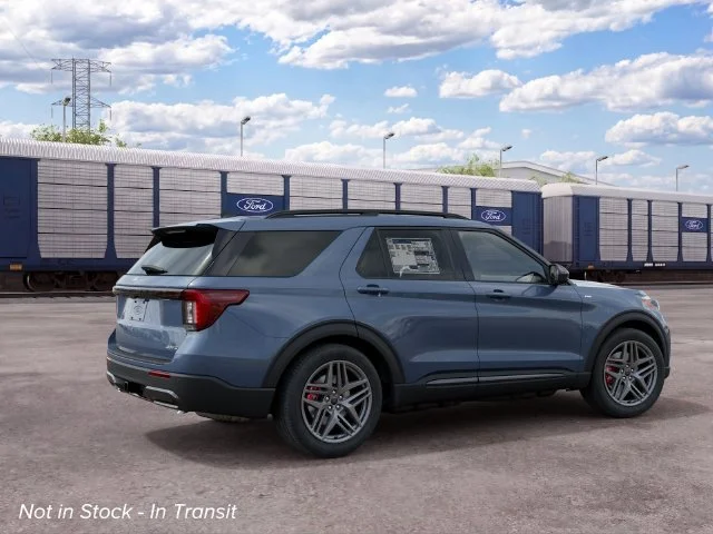 New 2027 Vapor Blue Ford ST-Line image 6